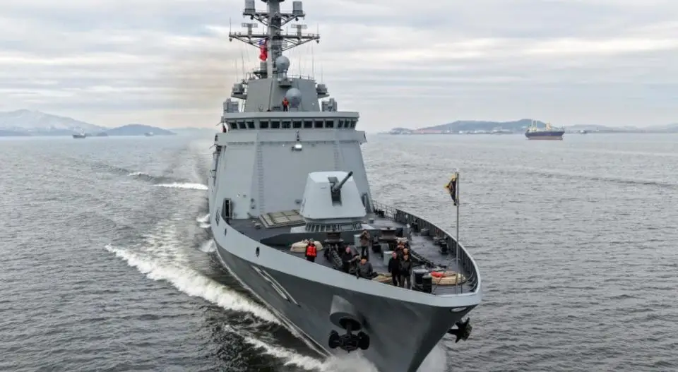 美伊打了7天，朝鲜突然发射巡航导弹，特朗普收到一封挑战书